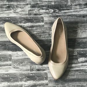 Cream flats